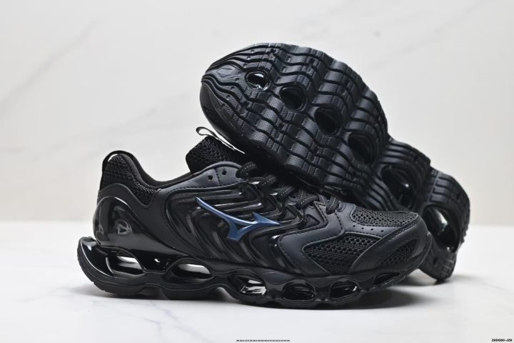 Mizuno WAVE PROPHECY LS 9 Mizuno WAVE PROPHECY LS open midsole structure close up