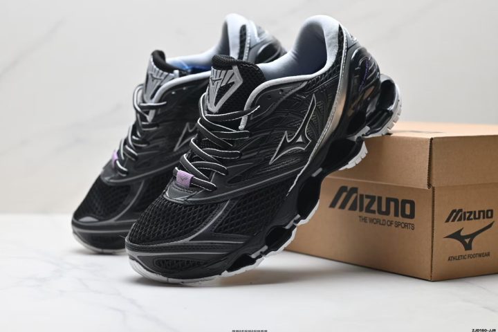 Mizuno Wave Prophecy LS textile and synthetic leather upper close up