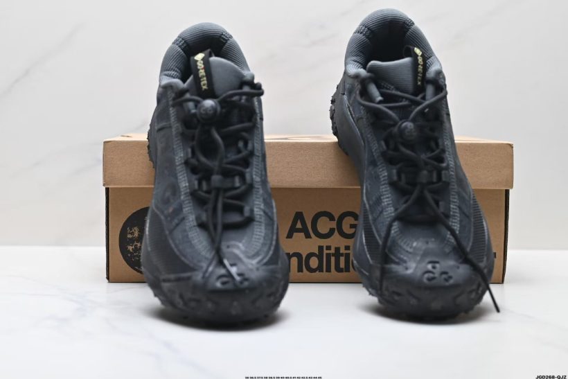 About Us - NIKE ACG Mountain Fly 2 Low GTX NIKE ACG Mountain Fly 2 Low GTX <div class="flex flex-col text-sm pb-25"><article class="text-token-text-primary w-full focus:outline-none [-shadow-height:45px] has-data-writing-block:pointer-events-none has-data-writing-block:-mt-(-shadow-height) has-data-writing-block:pt-(-shadow-height) [&:has([data-writing-block])>*]:pointer-events-auto scroll-mt-[calc(var(-header-height)+min(200px,max(70px,20svh)))]" dir="auto" tabindex="-1" data-turn-id="request-WEB:6c2c81a0-0c2c-404f-938a-3e4d733a6725-10" data-testid="conversation-turn-4" data-scroll-anchor="true" data-turn="assistant"> <div class="text-base my-auto mx-auto pb-10 [-thread-content-margin:-spacing(4)] @w-sm/main:[-thread-content-margin:-spacing(6)] @w-lg/main:[-thread-content-margin:-spacing(16)] px-(-thread-content-margin)"> <div class="[-thread-content-max-width:40rem] @w-lg/main:[-thread-content-max-width:48rem] mx-auto max-w-(-thread-content-max-width) flex-1 group/turn-messages focus-visible:outline-hidden relative flex w-full min-w-0 flex-col agent-turn" tabindex="-1"> <div class="flex max-w-full flex-col grow"> <div class="min-h-8 text-message relative flex w-full flex-col items-end gap-2 text-start break-words whitespace-normal [.text-message+&]:mt-1" dir="auto" data-message-author-role="assistant" data-message-id="826cb333-1875-44f7-bd97-6e1824c224a5" data-message-model-slug="gpt-5-2-thinking"> <div class="flex w-full flex-col gap-1 empty:hidden first:pt-[1px]"> <div class="markdown prose dark:prose-invert w-full wrap-break-word light markdown-new-styling"></div> </div> </div> </div> <div class="z-0 flex min-h-[46px] justify-start">NIKE ACG Mountain Fly 2 Low GTX is a waterproof trail sneaker built for everyday routes and unpredictable weather. A GORE-TEX upper helps block rain, while a quick lace toggle and supportive build keep the fit secure.</div> <div class="mt-3 w-full empty:hidden"> <div class="text-center"></div> </div> </div> </div> </article></div> <div class="pointer-events-none h-px w-px absolute bottom-0" aria-hidden="true" data-edge="true"></div>