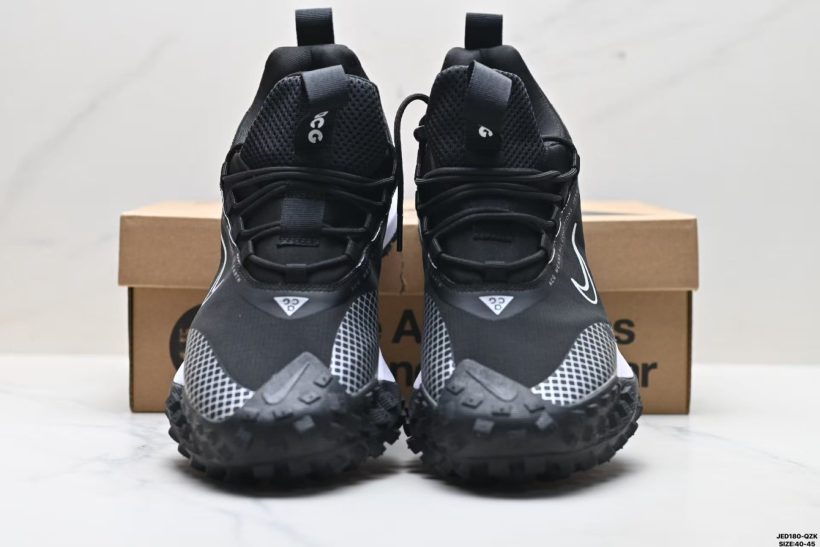 NIKE ACG Mountain Fly GTX 10 About Us - NIKE ACG Mountain Fly GTX NIKE ACG Mountain Fly GTX <strong data-start="568" data-end="597">NIKE ACG Mountain Fly GTX</strong> is a rugged trail sneaker built for outdoor routes with a comfortable, city-friendly feel.