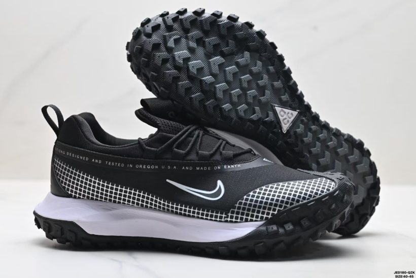 NIKE ACG Mountain Fly GTX 8 NIKE ACG Mountain Fly GTX React foam midsole detail