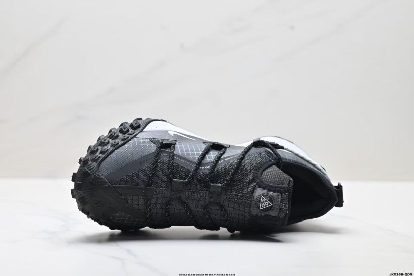 About Us - NIKE ACG Mountain Fly Low GTX NIKE ACG Mountain Fly Low GTX <span dir="auto" style="vertical-align: inherit;"><span dir="auto" style="vertical-align: inherit;"><span dir="auto" style="vertical-align: inherit;"><span dir="auto" style="vertical-align: inherit;">The NIKE ACG Mountain Fly Low GTX is a rugged and durable outdoor shoe designed to handle a variety of challenging terrains, from rugged trails to everyday streets. The lightweight upper, combined with reflective details and webbing eyelets, ensures a secure and comfortable fit.</span></span></span></span>