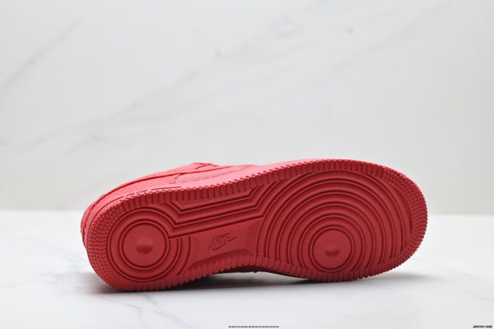 About Us - Nike Air Force 1 ’07 Nike Air Force 1 ’07 The <strong data-start="548" data-end="572">Nike Air Force 1 ’07</strong> is a low-top icon built for everyday wear. Soft, springy cushioning and a supportive midsole keep comfort hig