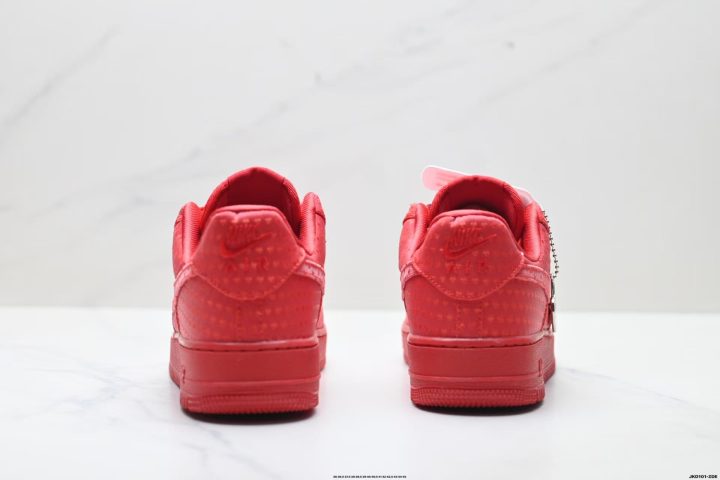 About Us - Nike Air Force 1 ’07 Nike Air Force 1 ’07 The <strong data-start="548" data-end="572">Nike Air Force 1 ’07</strong> is a low-top icon built for everyday wear. Soft, springy cushioning and a supportive midsole keep comfort hig