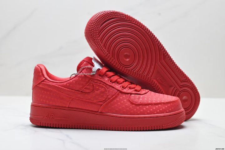 Nike Air Force 1 ’07 outsole traction detail