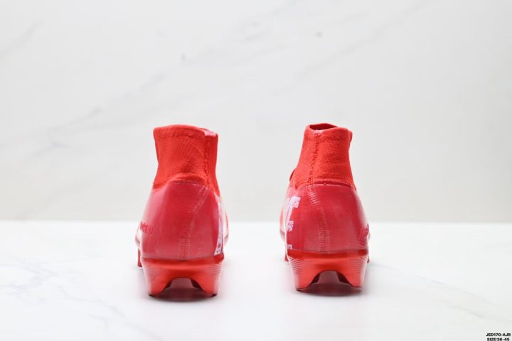 About Us - Nike Mercurial Superfly 10 Elite Nike Mercurial Superfly 10 Elite The <strong data-start="599" data-end="635">Nike Mercurial Superfly 10 Elite</strong> is built for pure speed with an ultra-light feel and an upgraded wrap fit that stays secure during explosive movement.