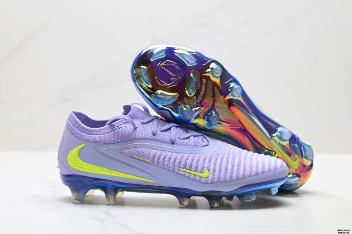 Nike Phantom 6 Low Elite AG on feet match play