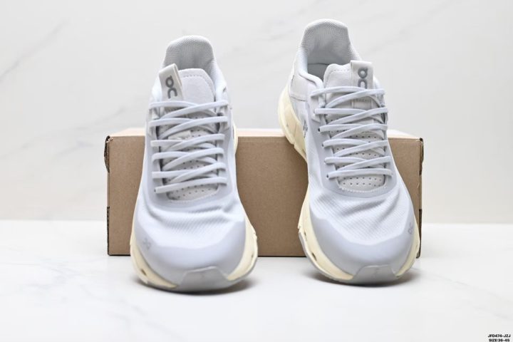 On Cloudnova Form 2 TT 12 On Cloudnova Form 2 TT upgraded tread outsole traction detail