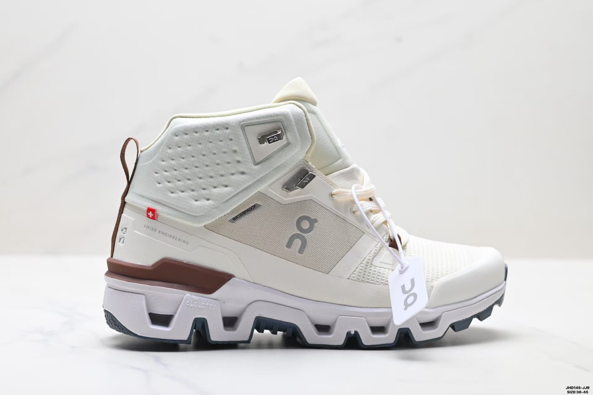 On THE ROGER Pro 2 2 On THE ROGER Pro 2 - Image 2