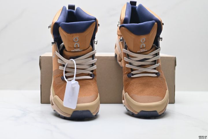 On THE ROGER Pro 2 12 About Us - On THE ROGER Pro 2 On THE ROGER Pro 2 <strong data-start="599" data-end="621">On THE ROGER Pro 2</strong> is a versatile high-top trainer built for mixed-use wear—training, light jogging, casual outfits, and outdoor walks.