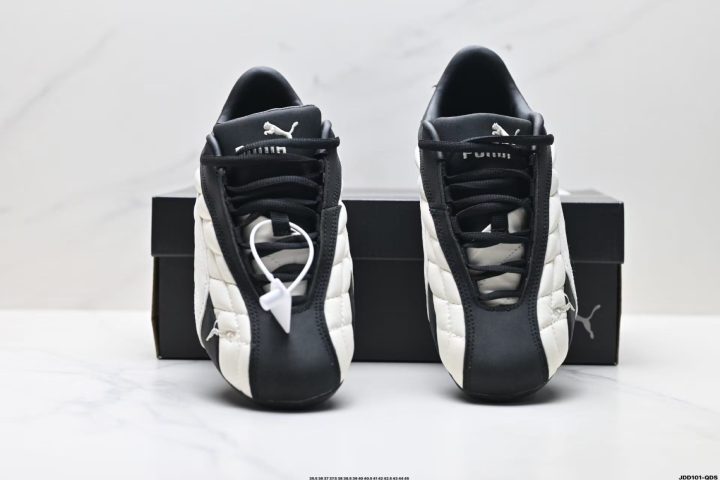 PUMA Speedcat Plus 11 About Us - PUMA Speedcat Plus PUMA Speedcat Plus <strong data-start="1366" data-end="1388">PUMA Speedcat Plus</strong> brings motorsport-inspired style to everyday wear. The premium suede upper delivers a sleek look, while the SoftFoam+ insole adds soft cushioning for all-day comfort.