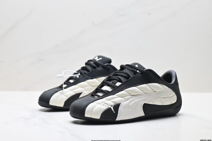 PUMA Speedcat Plus 8 About Us - PUMA Speedcat Plus PUMA Speedcat Plus <strong data-start="1366" data-end="1388">PUMA Speedcat Plus</strong> brings motorsport-inspired style to everyday wear. The premium suede upper delivers a sleek look, while the SoftFoam+ insole adds soft cushioning for all-day comfort.