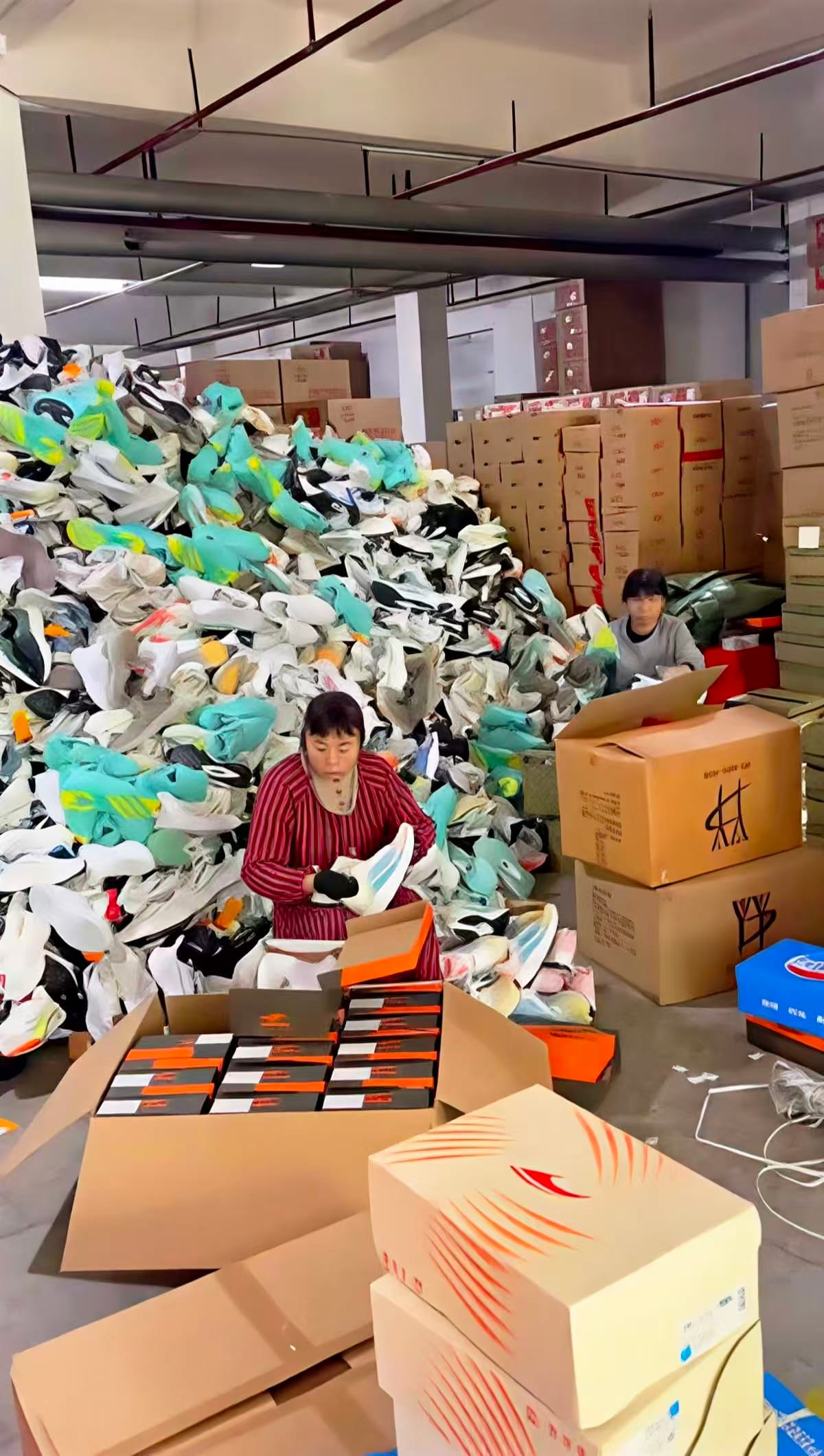 shoe quality control China inspection before packing stock shoes