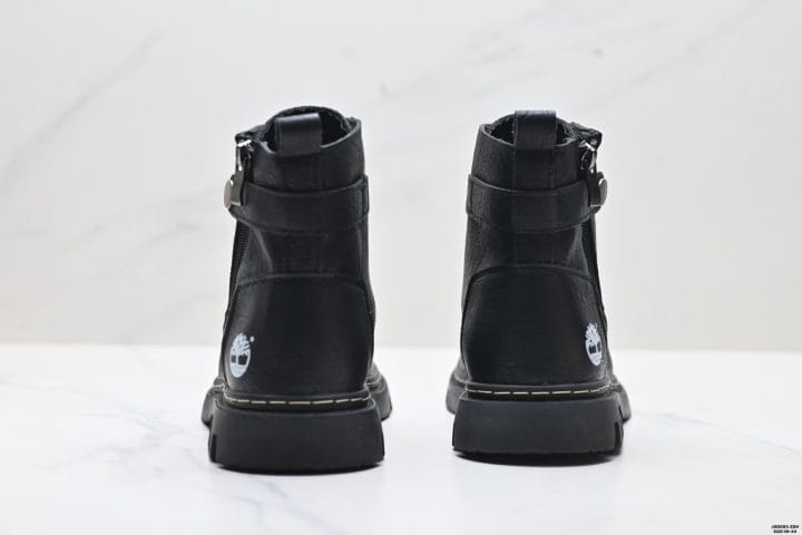 About Us - Timberland waterproof mid boots Timberland waterproof mid boots <strong data-start="613" data-end="648">Timberland waterproof mid boots</strong> combine ankle-supporting mid-cut protection with a durable leather upper built to handle daily wear and rough surfaces.