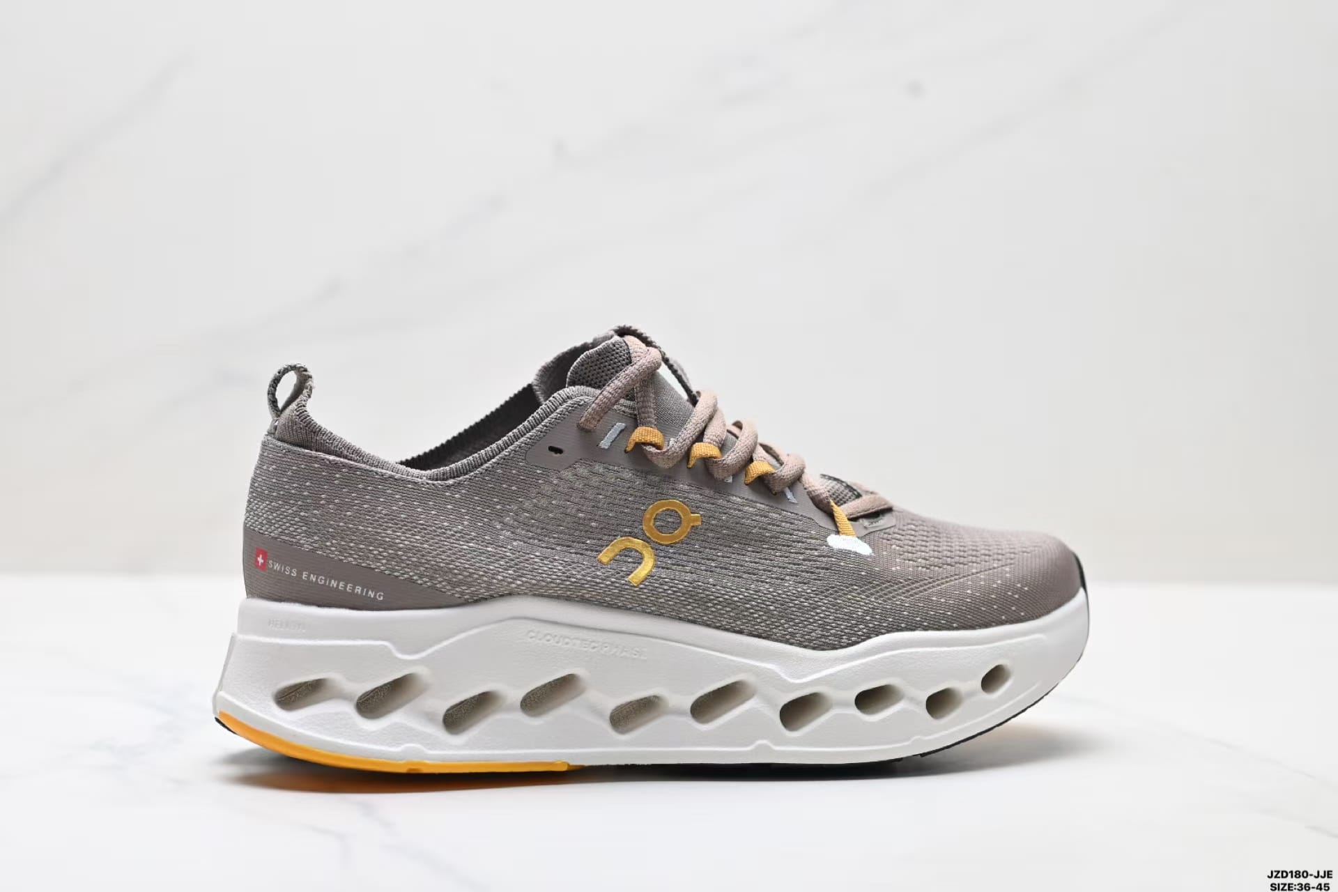 On Cloudsurfer Max 3 On Cloudsurfer Max - Image 3