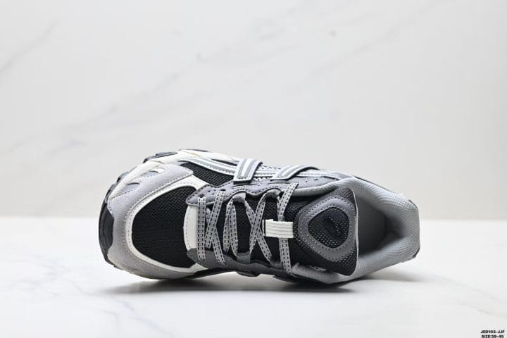 ASICS GEL-SONOMA 10 About Us - ASICS GEL-SONOMA ASICS GEL-SONOMA TR62 <strong data-start="568" data-end="593">ASICS GEL-SONOMA TR62</strong> is a comfortable, easy-to-style low-top runner built for daily wear and active routines. A breathable textile upper paired with synthetic leather overlays adds durability and structure, while GEL cushioning helps soften impact for a smoother feel.