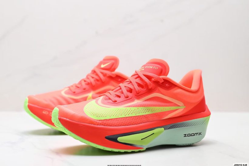 Nike ZoomX Invincible Run Flyknit FK6 outsole traction close up