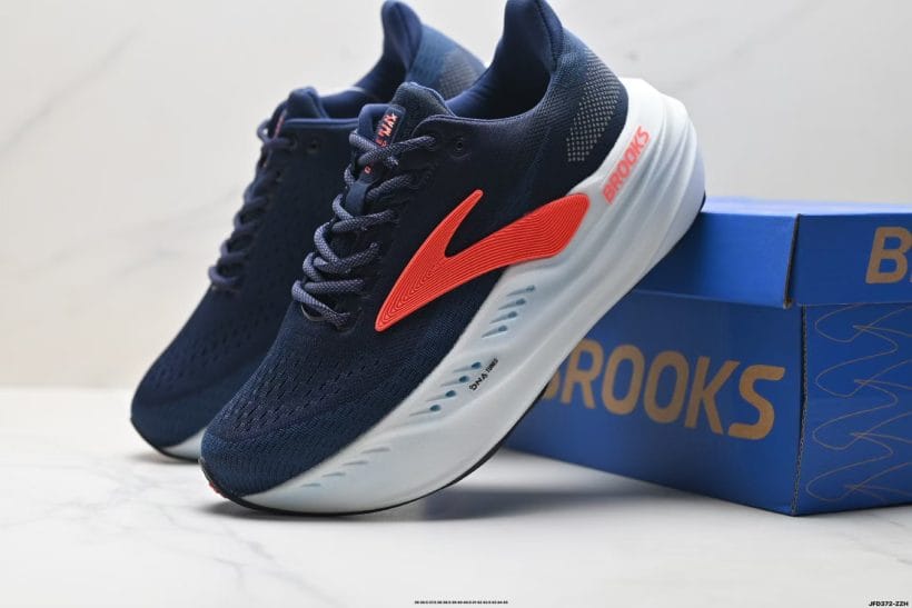 About Us - Brooks Glycerin Max Brooks Glycerin Max <strong>Brooks Glycerin Max</strong> is a max-cushion road running shoe made for long-distance comfort and daily city miles. A thick midsole with nitrogen-infused foam helps absorb impact for a smoother ride, while the soft, padded upper improves wrap-around comfort with breathable airflow.