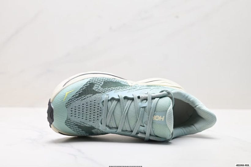 HOKA Challenger 8 side view 1168717