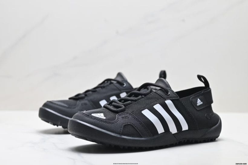 Adidas Climacool Darora Two 13 mesh upper and TPU cage detail