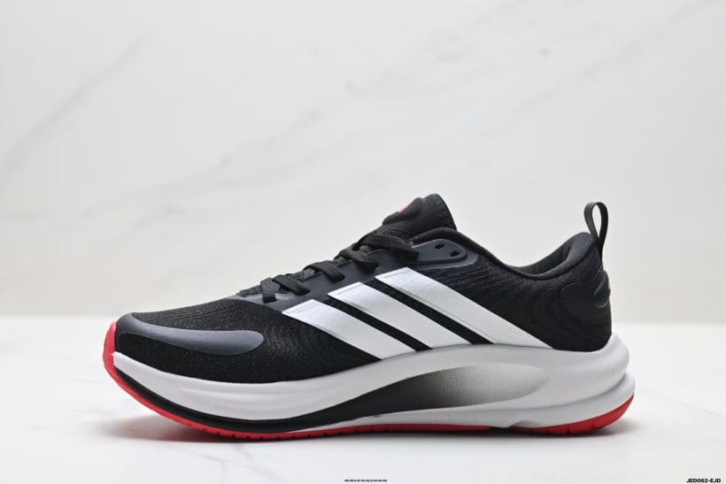 adidas Supernova Ease 2 M 透气网眼鞋面细节