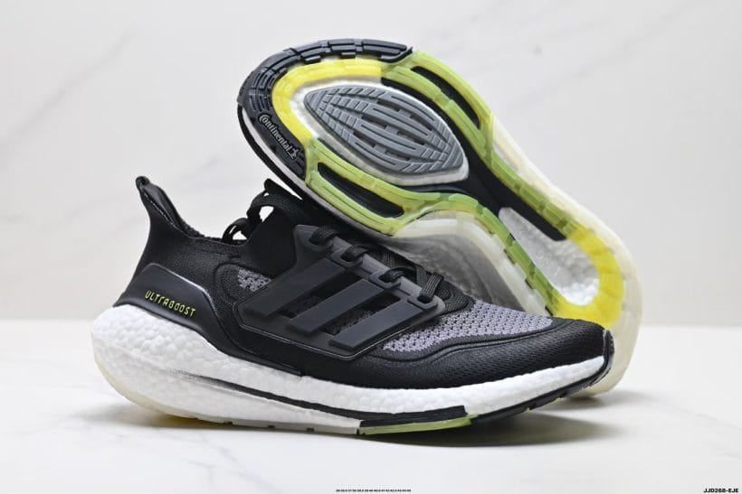 Adidas Ultraboost 21 UB21 Boost midsole detail