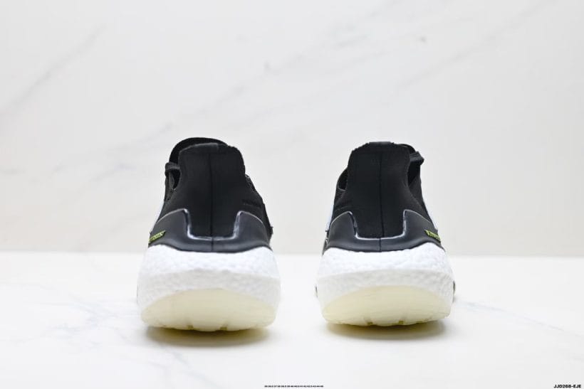 About Us - Adidas Ultraboost 21 Adidas Ultraboost 21