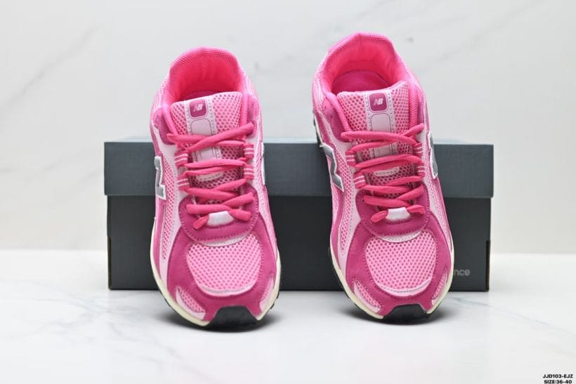 New Balance 204L Series side view