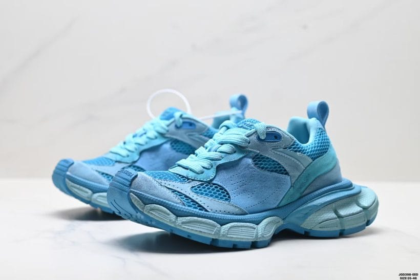 
Balenciaga 3XL mesh upper detail