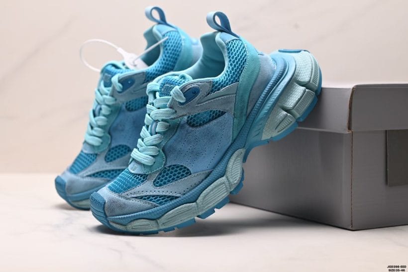 About Us - Balenciaga 3XL Balenciaga 3XL