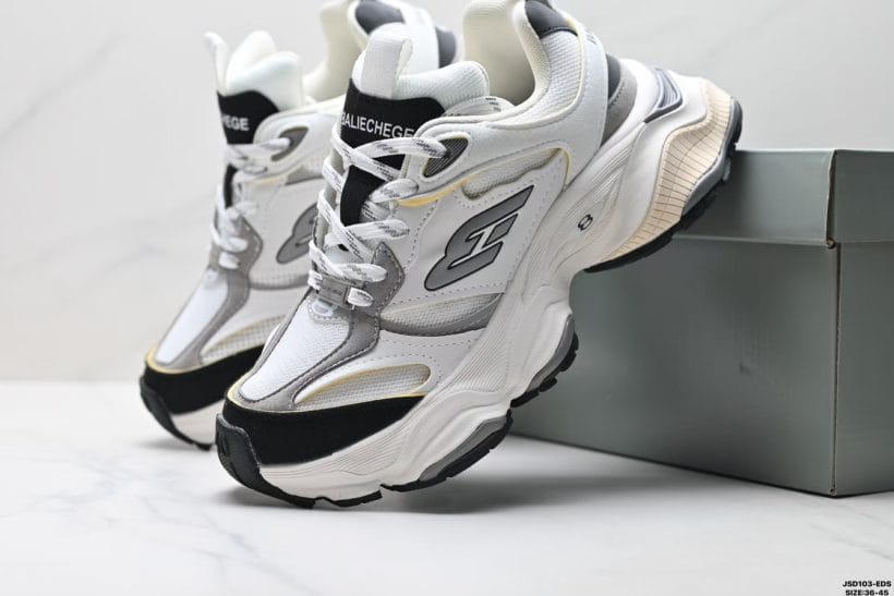 About Us - Balenciaga Cargo Balenciaga Cargo