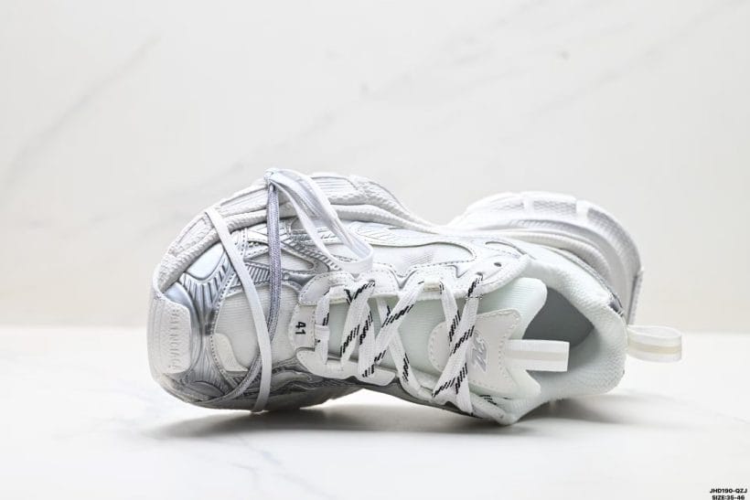 Balenciaga 3XL chunky midsole detail