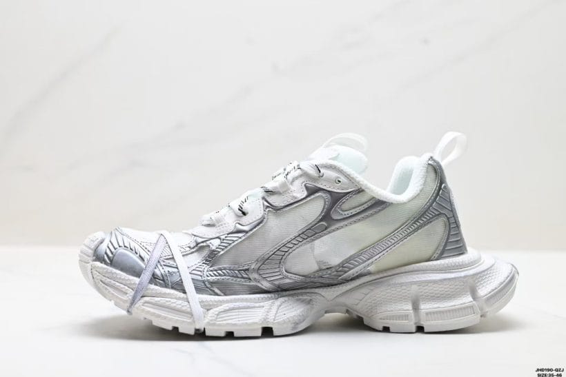 About Us - Balenciaga 3XL Balenciaga 3XL