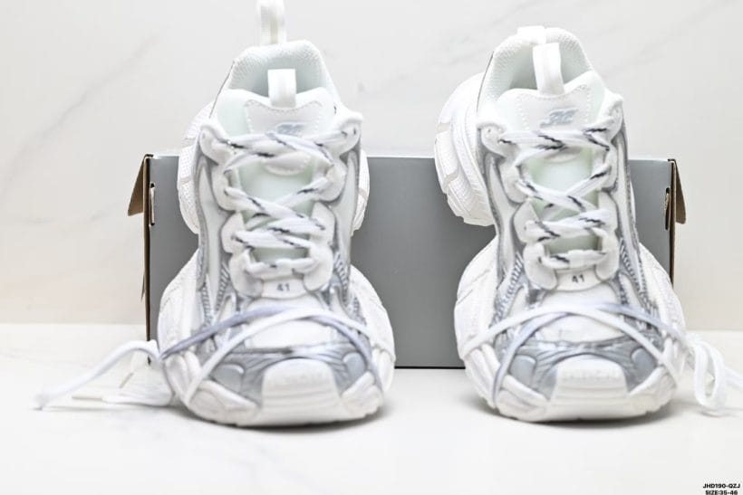 About Us - Balenciaga 3XL Balenciaga 3XL