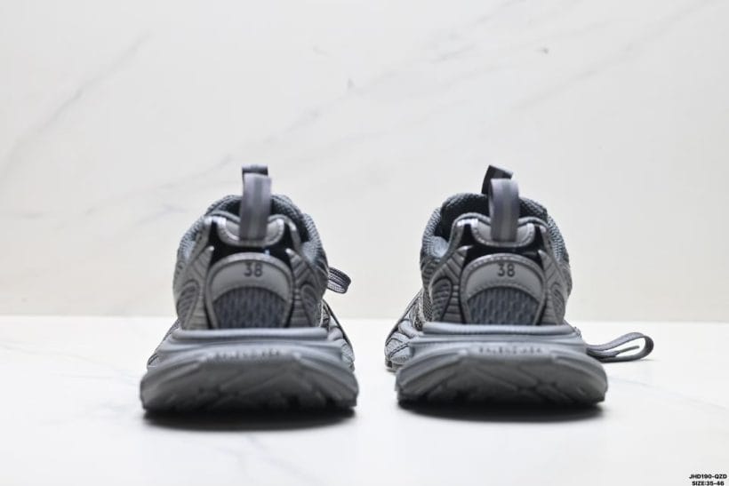 About Us - Balenciaga 3XL Balenciaga 3XL