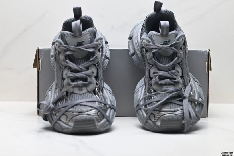 About Us - Balenciaga 3XL Balenciaga 3XL