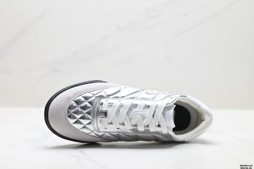 Quilted leather low-top casual shoes side view