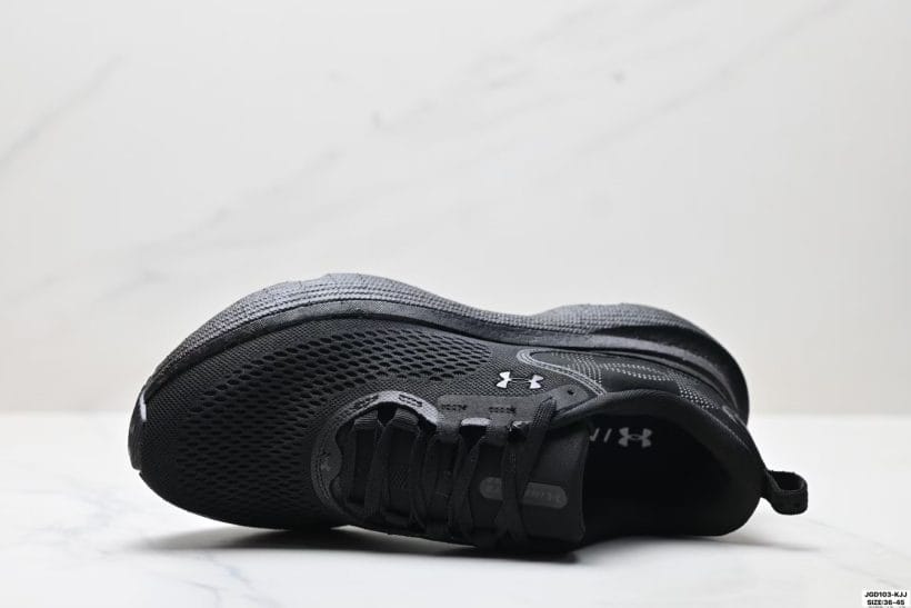 About Us - Under Armour UA Infinite Elite 2 Under Armour UA Infinite Elite 2