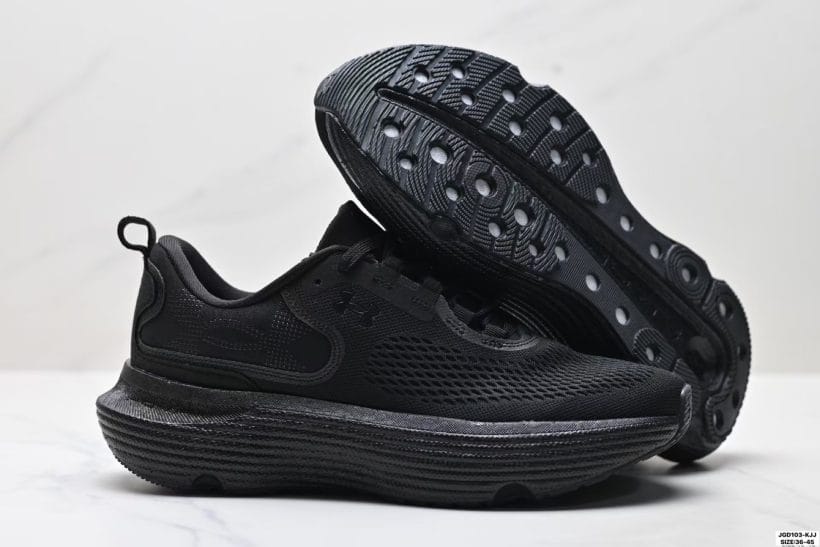  Under Armour UA Infinite Elite 2 outsole traction detail