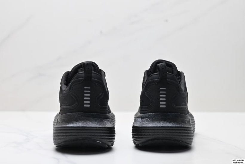 About Us - Under Armour UA Infinite Elite 2 Under Armour UA Infinite Elite 2