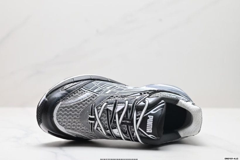 PUMA Velophasis Technisch TPU overlay detail