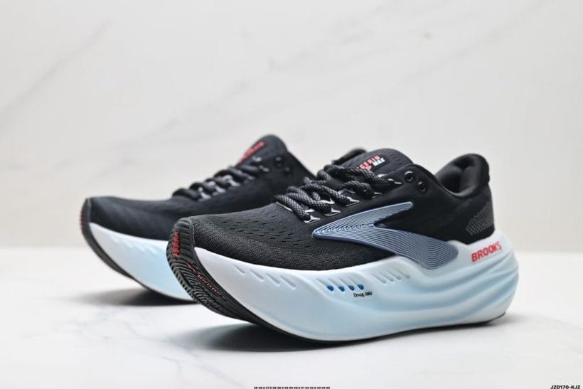
Brooks Glycerin Max thick cushioned midsole detail