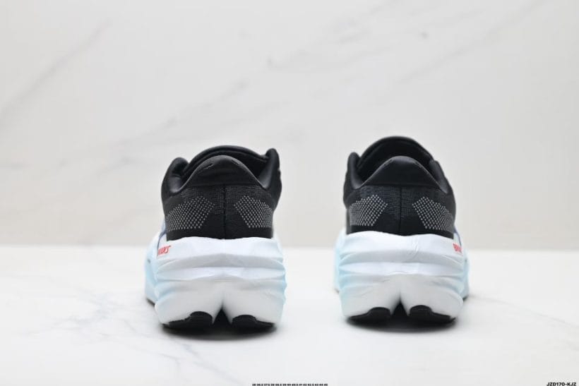 About Us - Brooks Glycerin Max Brooks Glycerin Max