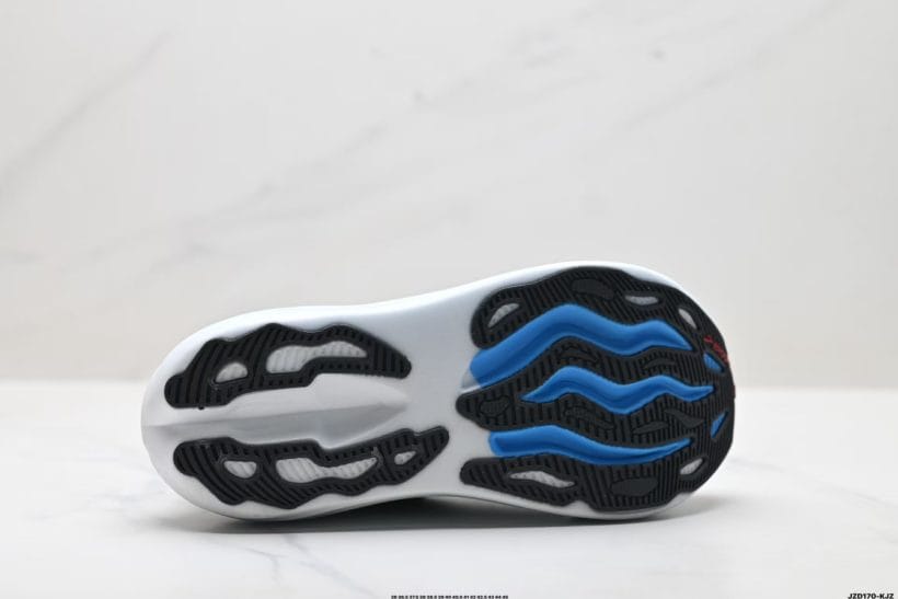 About Us - Brooks Glycerin Max Brooks Glycerin Max