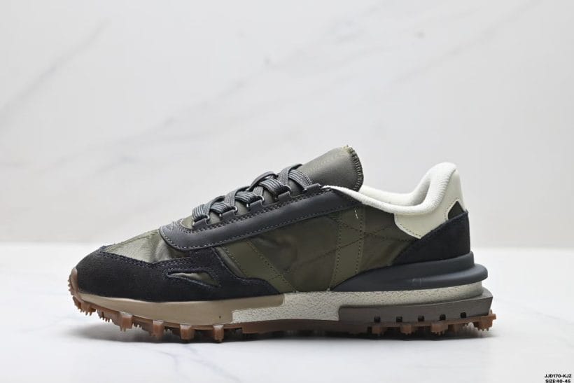 Lacoste Elite Active rubber outsole grip detail