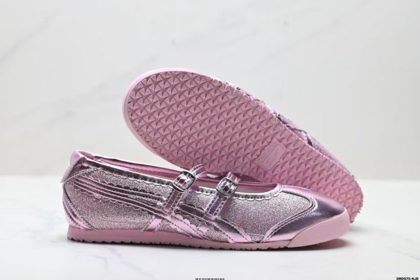 
Onitsuka Tiger Mexico 66 TGRS Mary Jane shoe profile