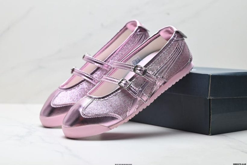 About Us - Onitsuka Tiger Mexico 66 TGRS Onitsuka Tiger Mexico 66 TGRS