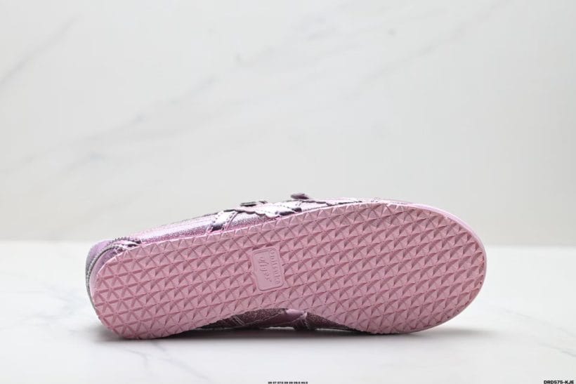 About Us - Onitsuka Tiger Mexico 66 TGRS Onitsuka Tiger Mexico 66 TGRS