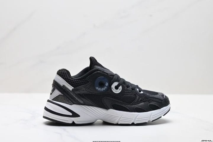 Adidas Astir