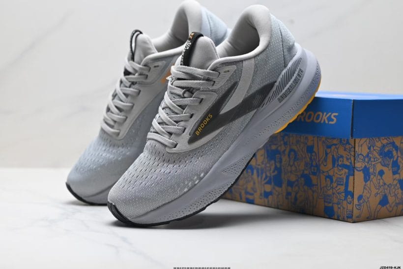 About Us - Brooks Adrenaline GTS 24 Brooks Adrenaline GTS 24